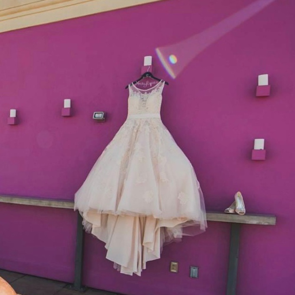 Wedding dress